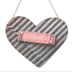Honey and Me- 'Grateful' heart- silver tin rustic metal vintage style decor- NWT